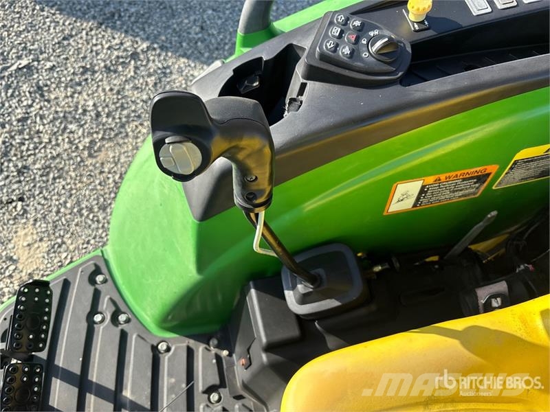John Deere 4066M Utility Tractor Micro tracteur
