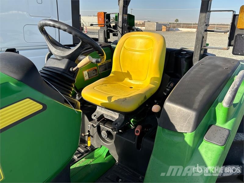 John Deere 4066M Utility Tractor Micro tracteur