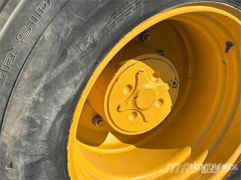 John Deere 410 TLB's