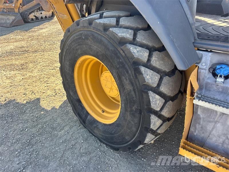 John Deere 410 TLB's
