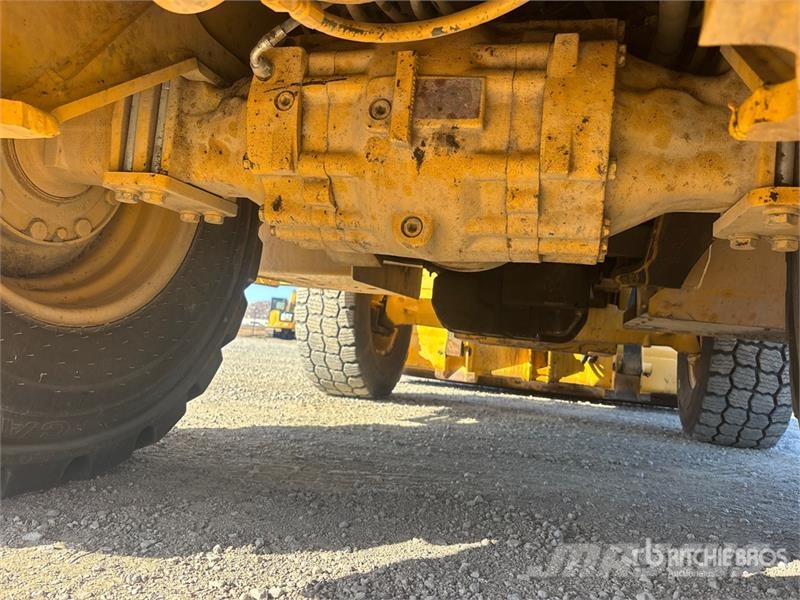 John Deere 410 TLB's