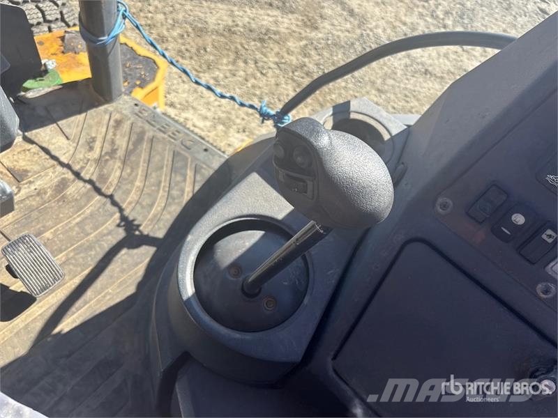 John Deere 410 TLB's