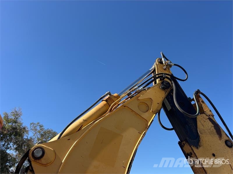 John Deere 410G Retroescavadeiras