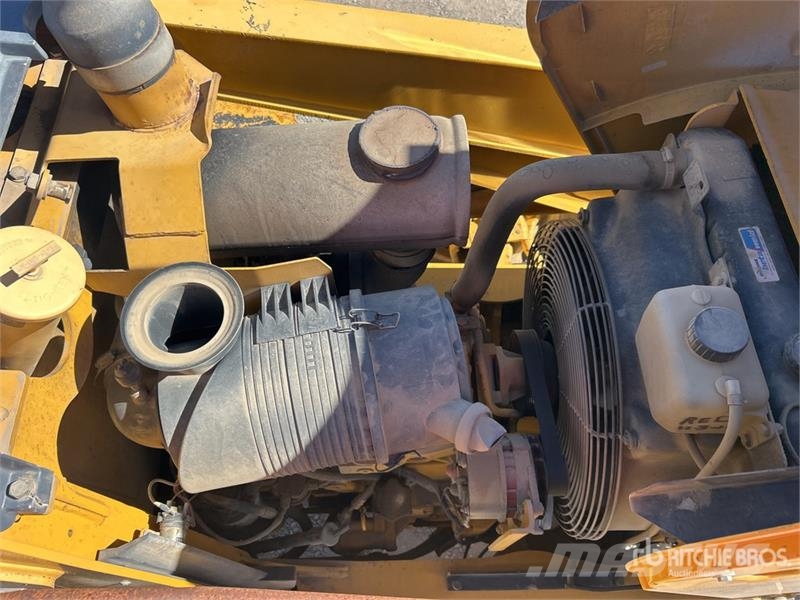 John Deere 410G Retroescavadeiras