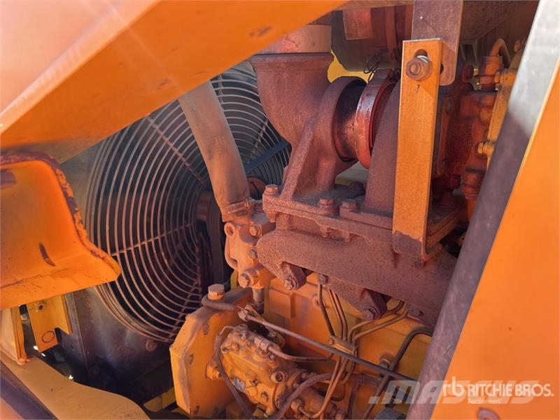 John Deere 410G Retroescavadeiras