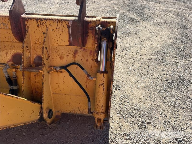 John Deere 410G Retroescavadeiras