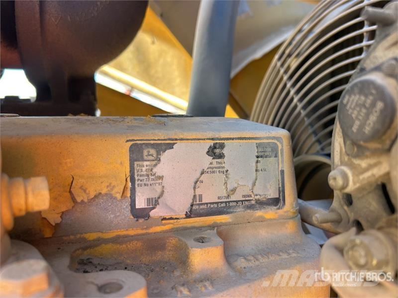 John Deere 410G Retroescavadeiras