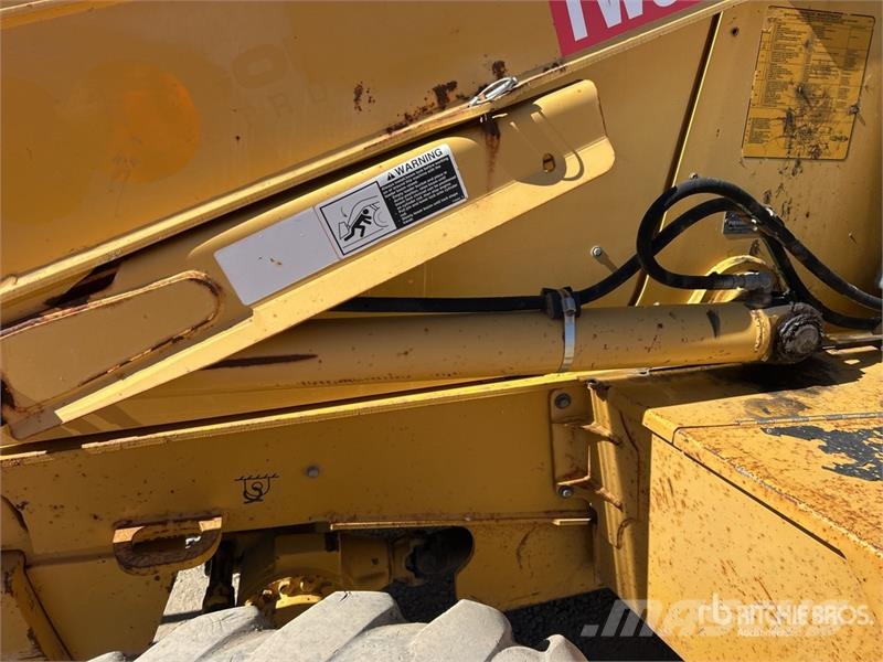 John Deere 410G Retroescavadeiras