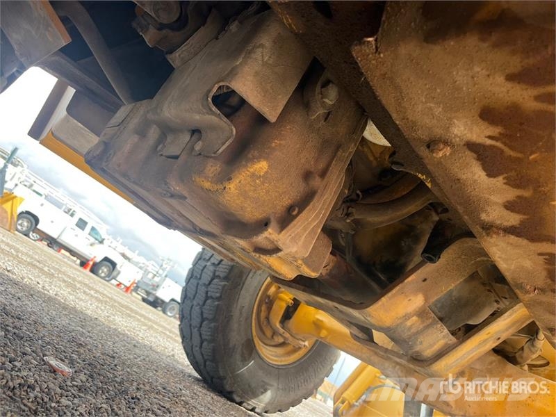 John Deere 410J Kazıcı yükleyiciler - beko loder