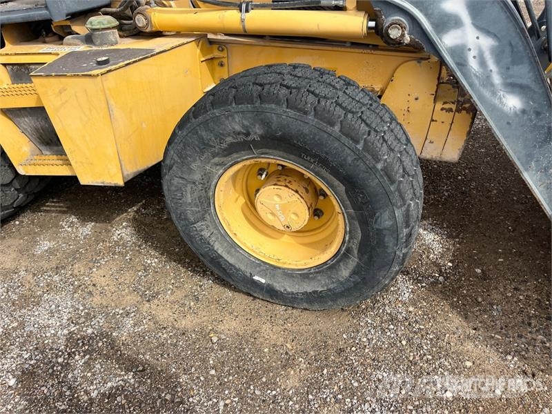 John Deere 410J Kazıcı yükleyiciler - beko loder