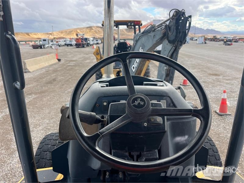 John Deere 410J Kazıcı yükleyiciler - beko loder
