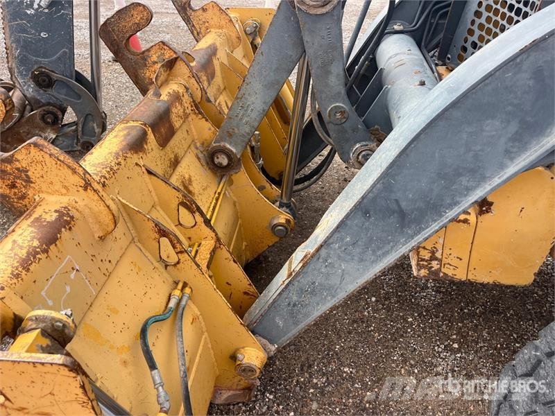 John Deere 410J Kazıcı yükleyiciler - beko loder