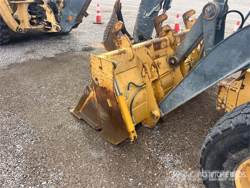 John Deere 410J Kazıcı yükleyiciler - beko loder