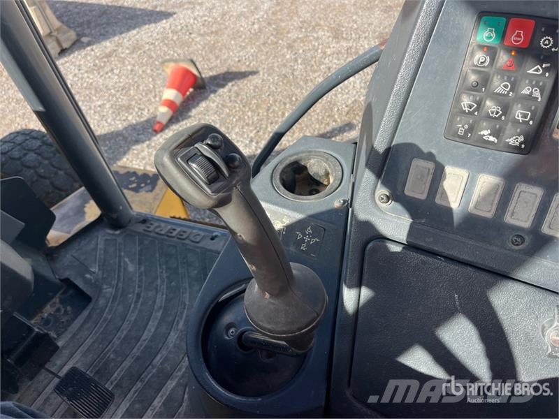 John Deere 410K Εκσκαφείς Φορτωτές τύπου JCB