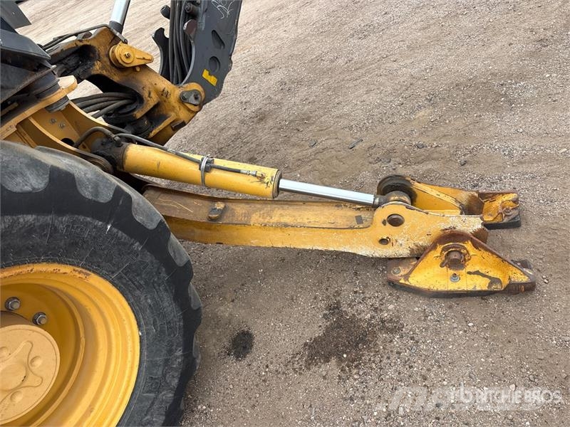 John Deere 410L Retrocargadoras
