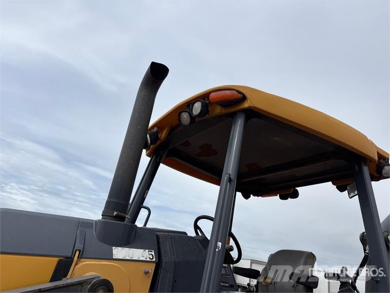John Deere 410L Retrocargadoras