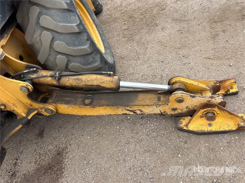 John Deere 410L Retrocargadoras