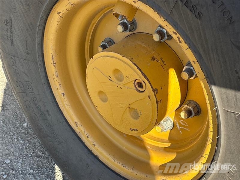 John Deere 410L Graaf-laadcombinaties