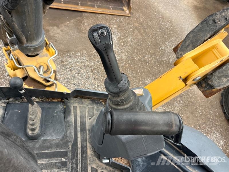 John Deere 410L Ekskavaatorlaadurid