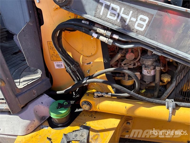 John Deere 410L لوادر ذات جرافات عكسية