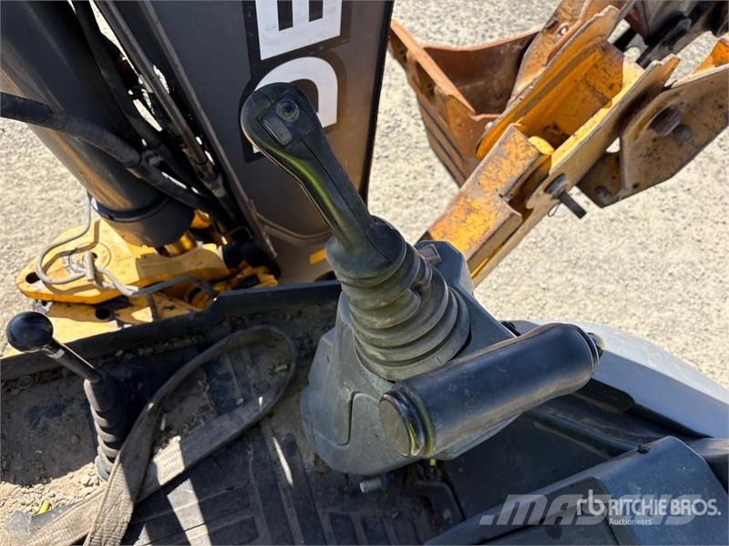 John Deere 410L لوادر ذات جرافات عكسية