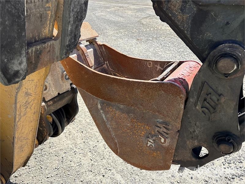 John Deere 410L لوادر ذات جرافات عكسية