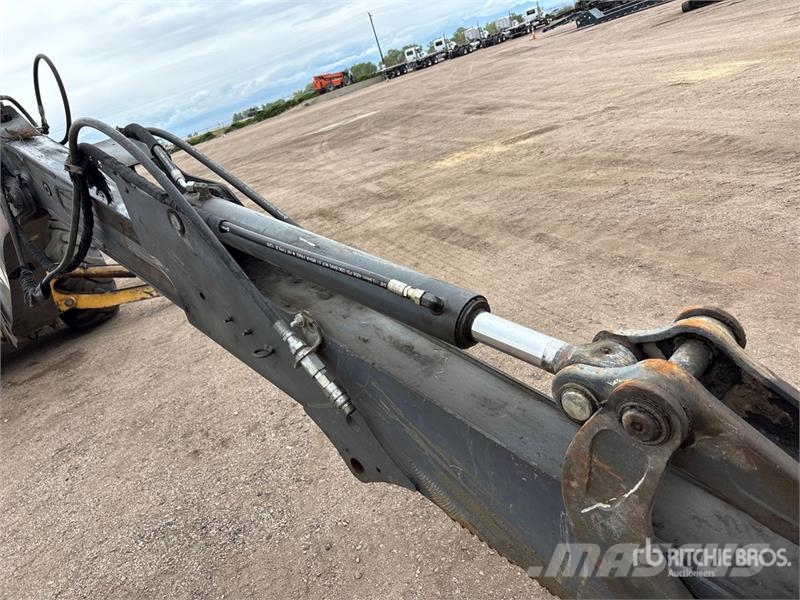 John Deere 410L Retrocargadoras