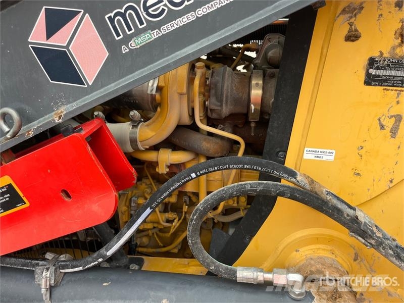 John Deere 410L Ekskavaatorlaadurid