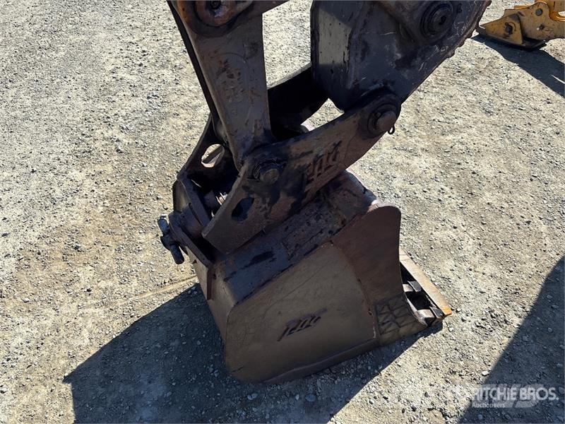 John Deere 410L لوادر ذات جرافات عكسية