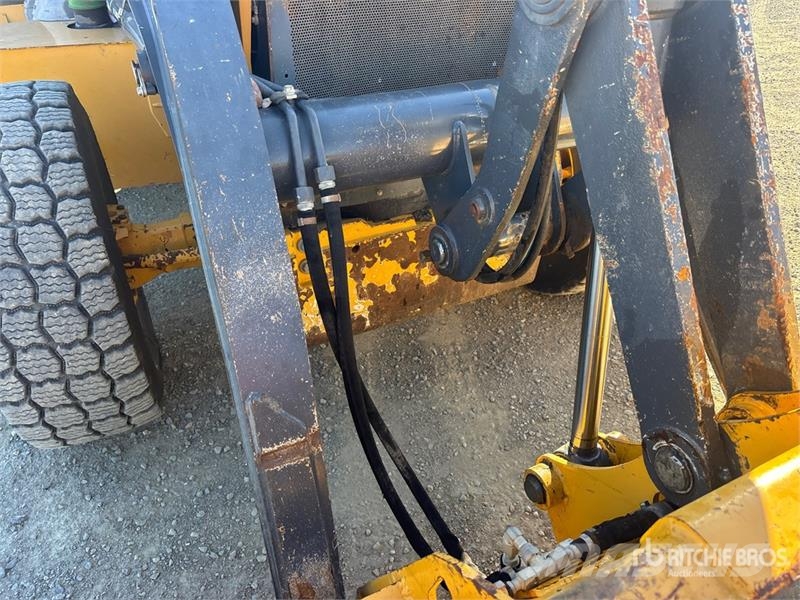 John Deere 410L Graaf-laadcombinaties