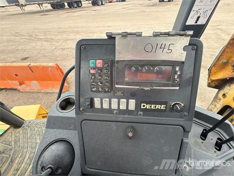 John Deere 410L Retrocargadoras