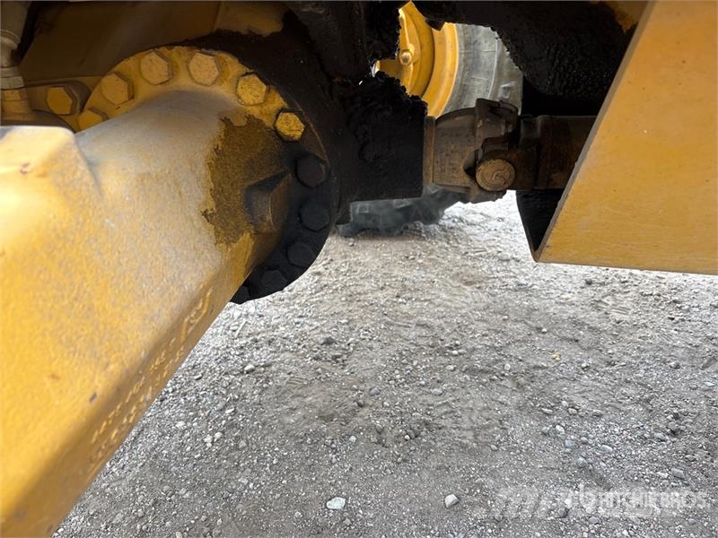 John Deere 410L Retrocargadoras