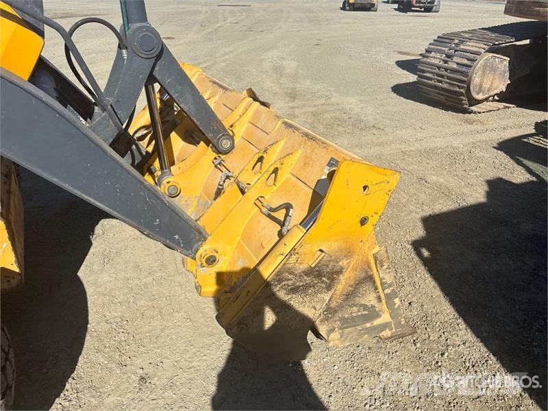John Deere 410L Ekskavatoriniai krautuvai