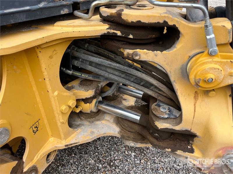 John Deere 410L Ekskavaatorlaadurid