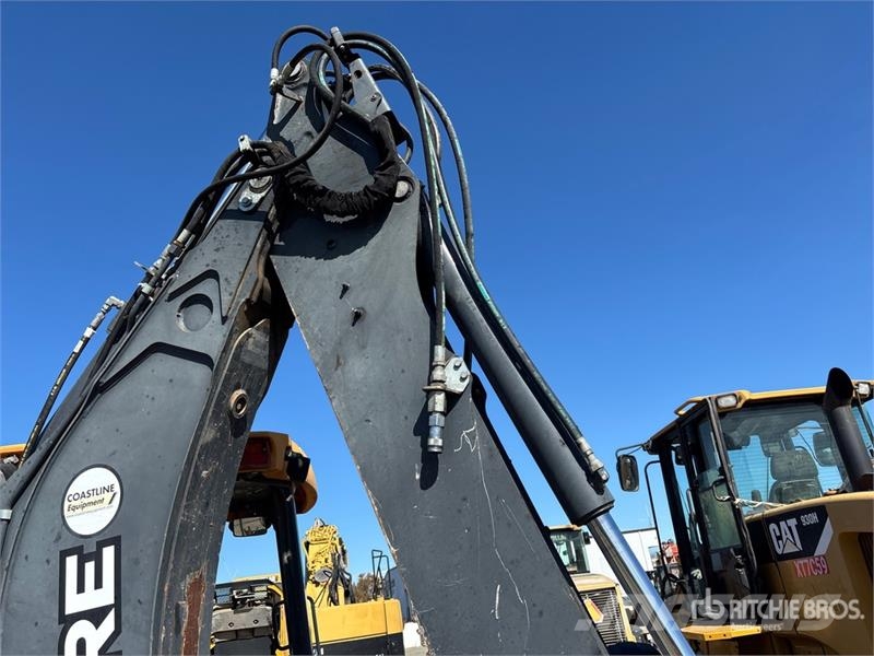 John Deere 410L لوادر ذات جرافات عكسية