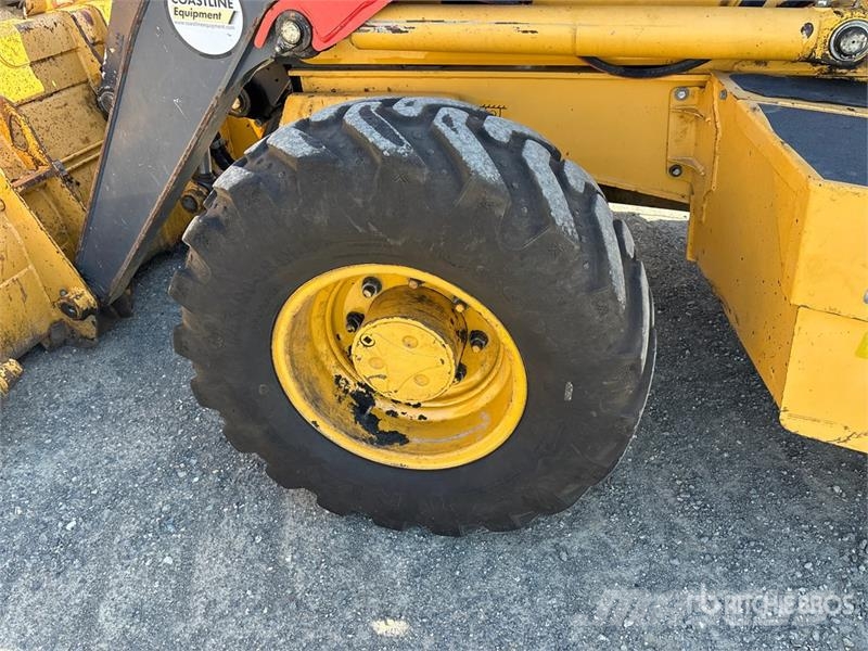 John Deere 410L لوادر ذات جرافات عكسية