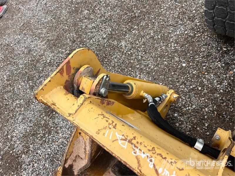 John Deere 410L Ekskavaatorlaadurid