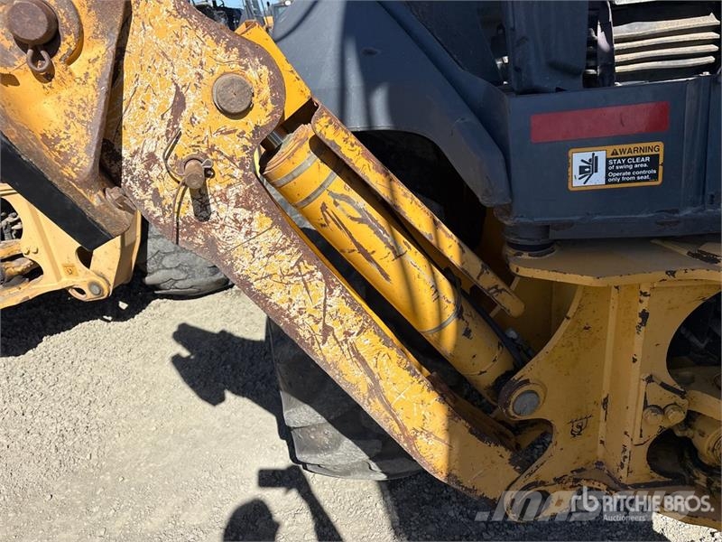 John Deere 410L لوادر ذات جرافات عكسية