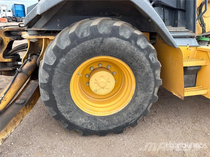 John Deere 410L Retrocargadoras