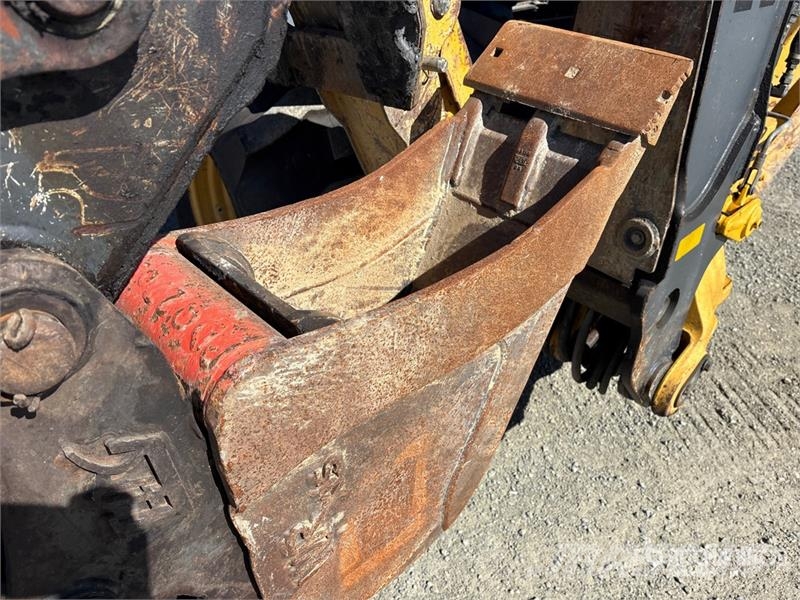 John Deere 410L لوادر ذات جرافات عكسية