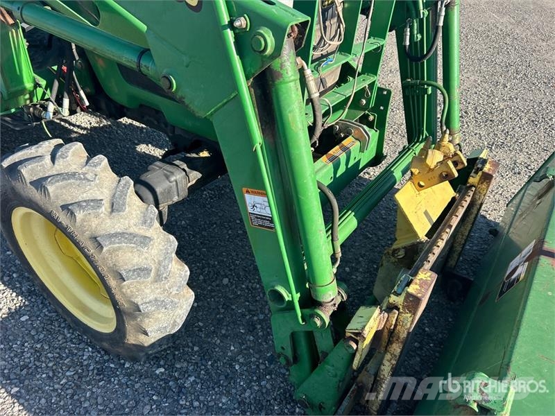 John Deere 4400 Utility Tractor Tractores compactos