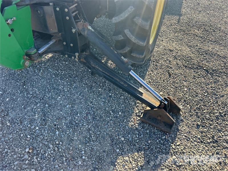 John Deere 4400 Utility Tractor Tractores compactos