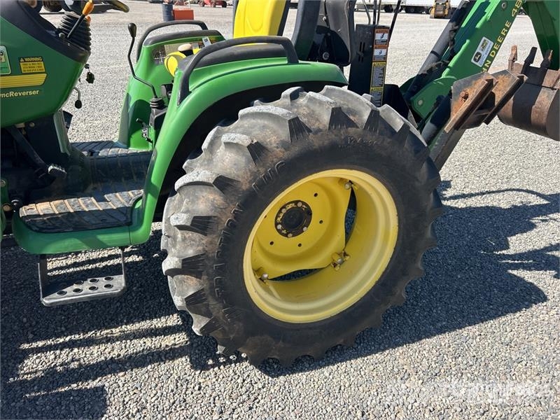 John Deere 4400 Utility Tractor コンパクトトラクター