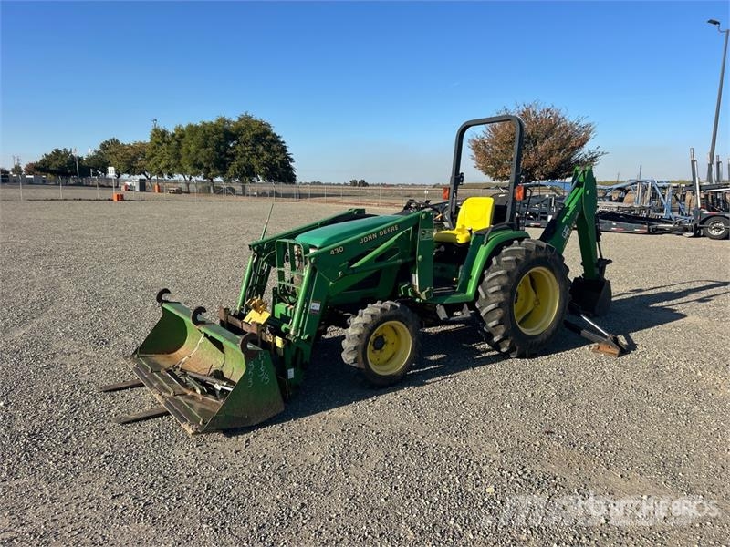John Deere 4400 Utility Tractor Tractores compactos