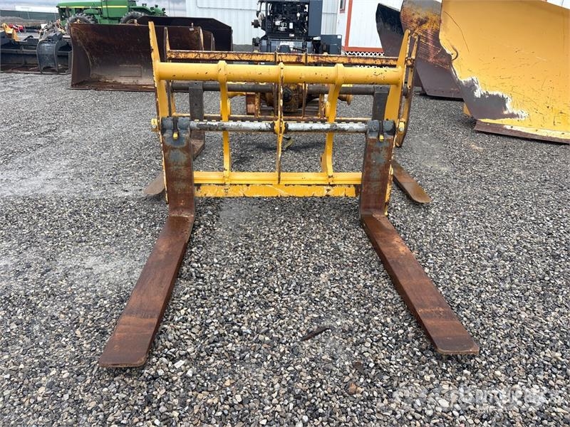 John Deere 444-624 60 in Wheel Loader Forks شوكات