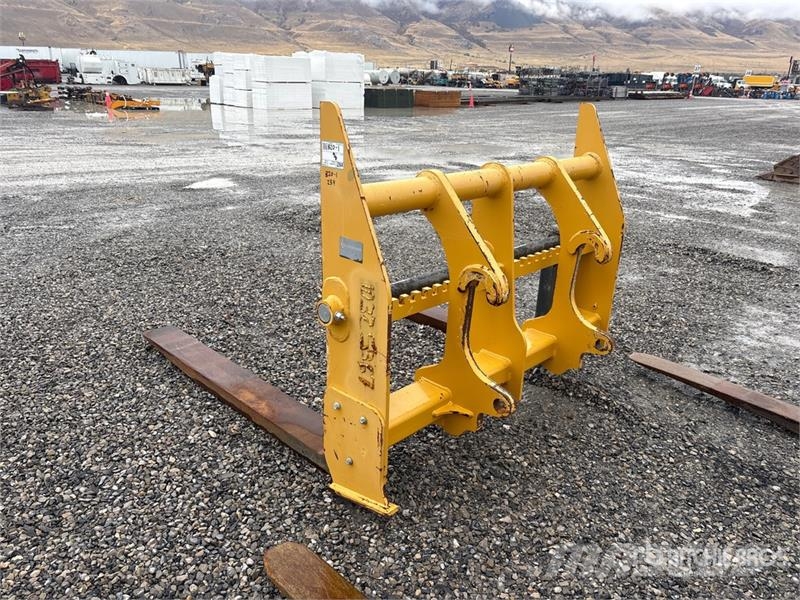 John Deere 444-624 60 in Wheel Loader Forks شوكات