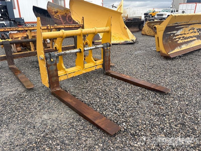 John Deere 444-624 60 in Wheel Loader Forks شوكات