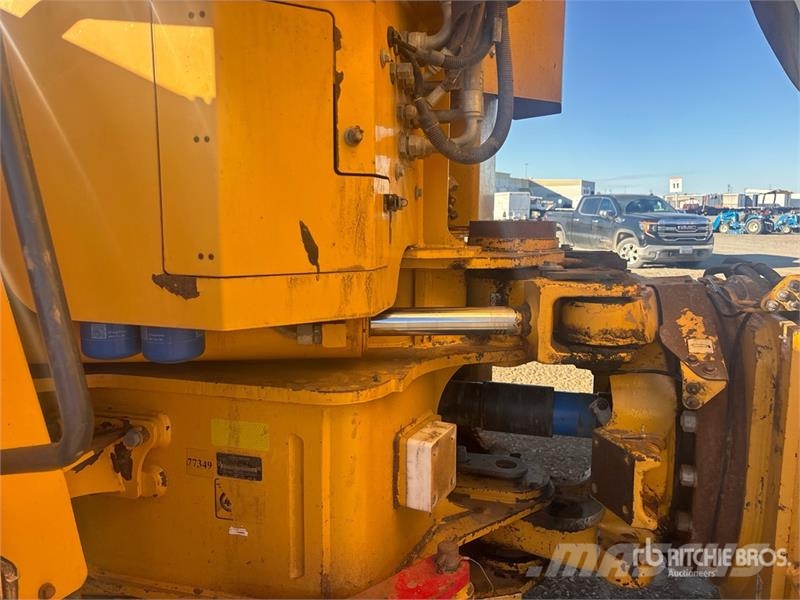 John Deere 460E ساحبات مفصلية