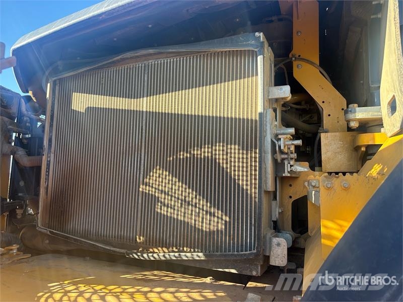John Deere 460E ساحبات مفصلية