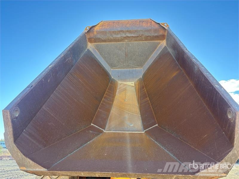 John Deere 460E ساحبات مفصلية